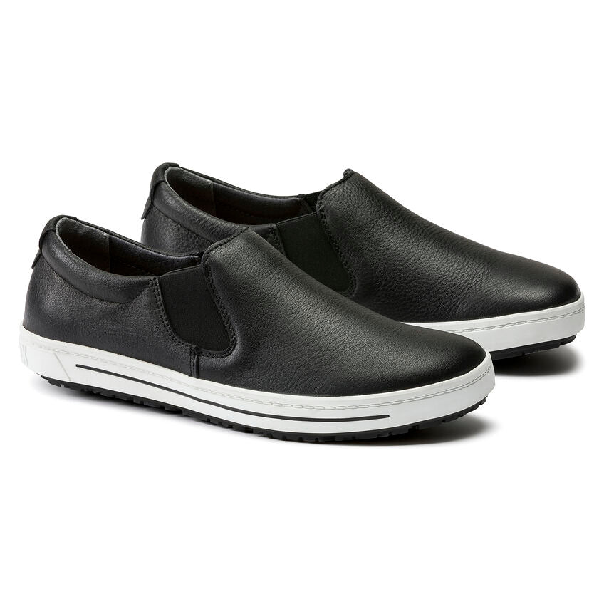 QO 400 Slip On : Black/White