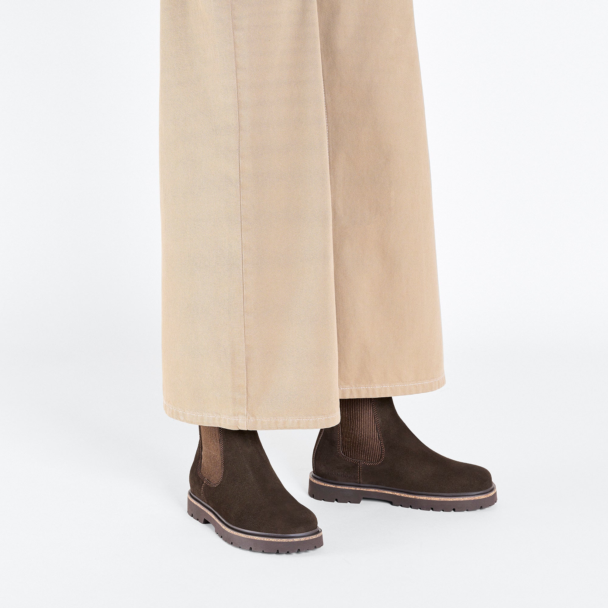 Highwood : Mocha Suede