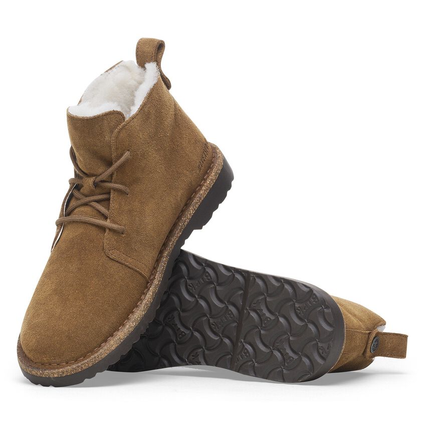 
                      
                        Uppsala Mid : Dark Tea Shearling
                      
                    