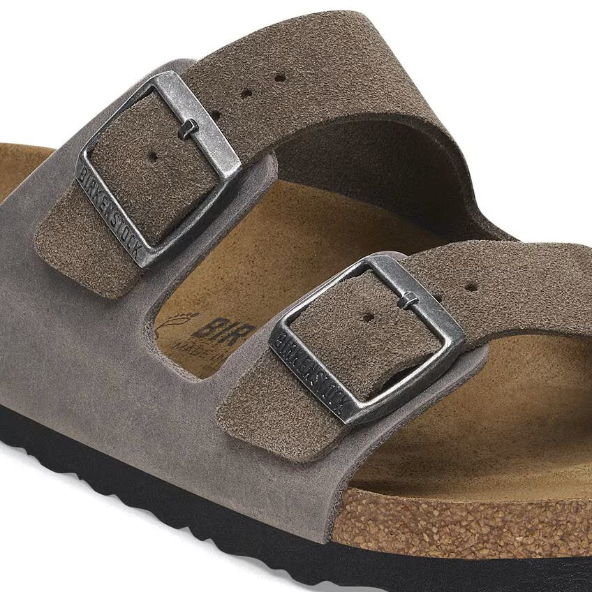 
                      
                        Arizona Classic Footbed : Concrete Suede/Oiled
                      
                    