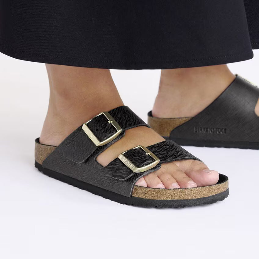 
                      
                        Arizona Classic Footbed : Saffiano Black/Gold
                      
                    