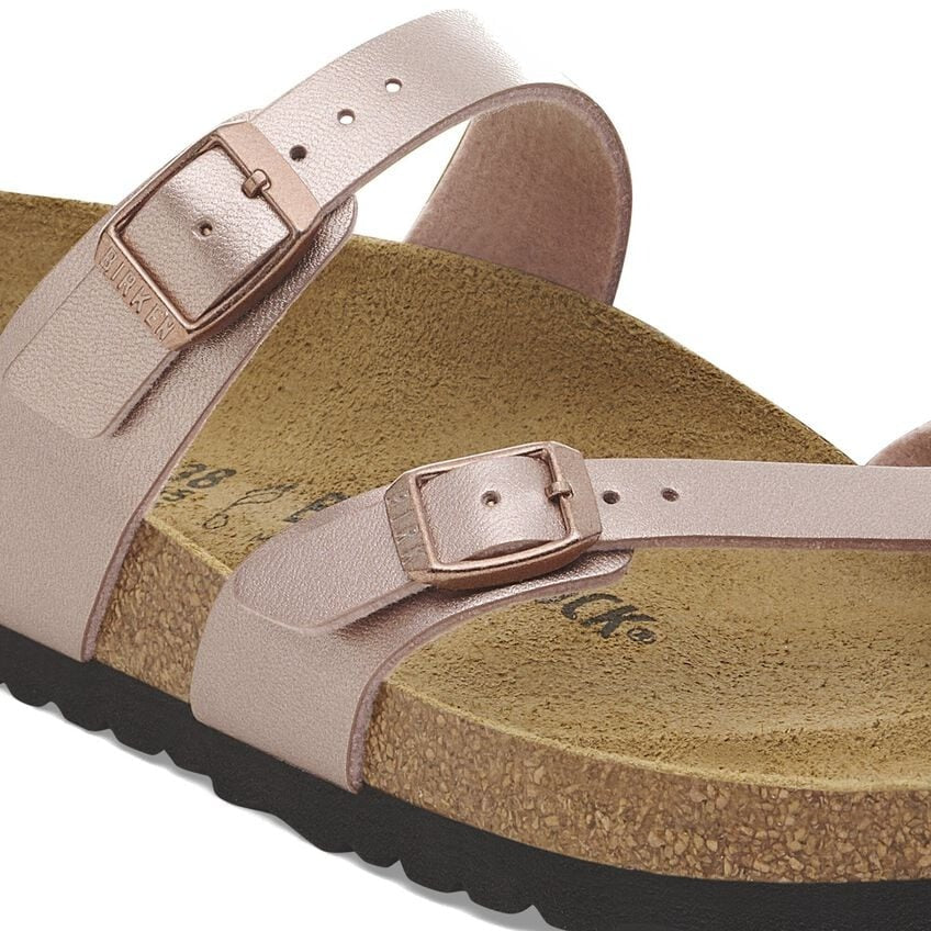 
                      
                        Mayari : Copper Metallic
                      
                    