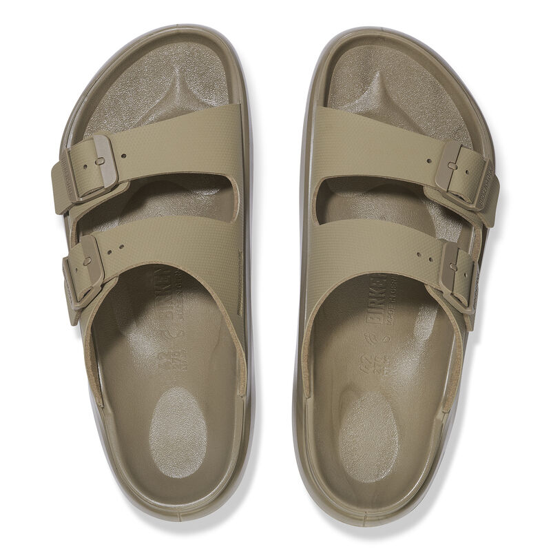 
                      
                        Mogami Slide : Faded Khaki
                      
                    