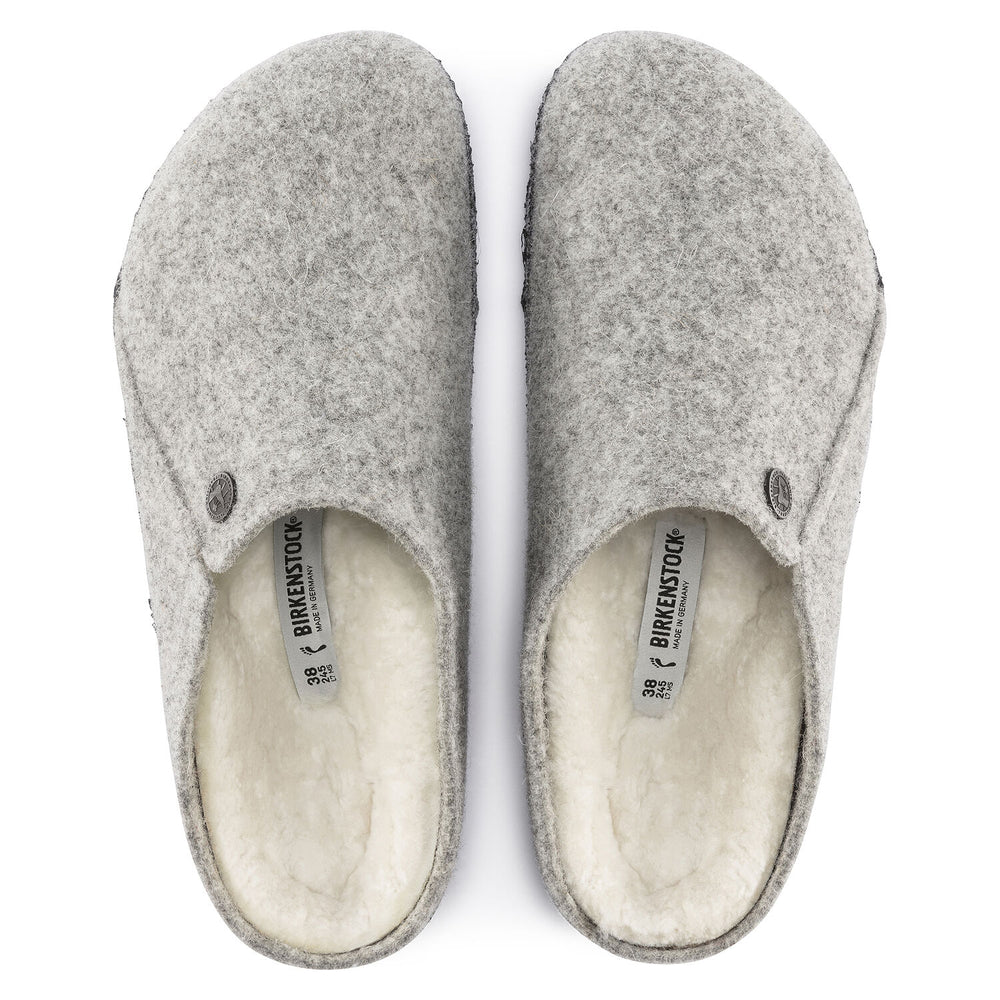 
                      
                        Zermatt Shearling : Light Gray
                      
                    