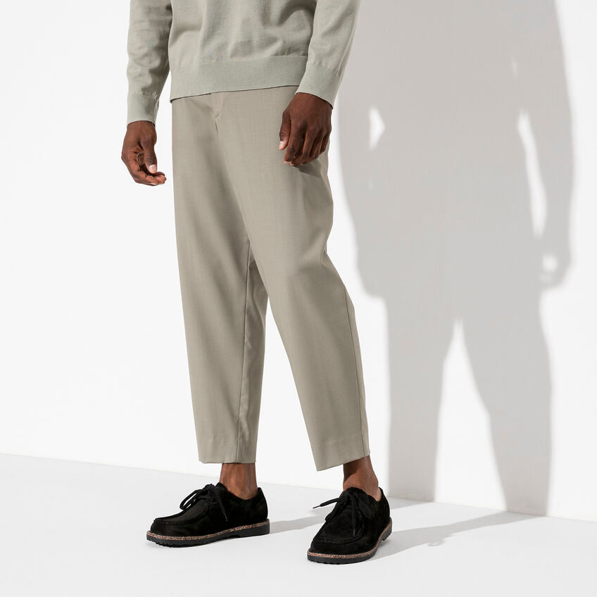 Pasadena : Black