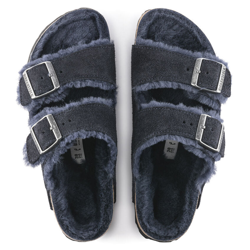 
                      
                        Arizona Shearling : Midnight
                      
                    