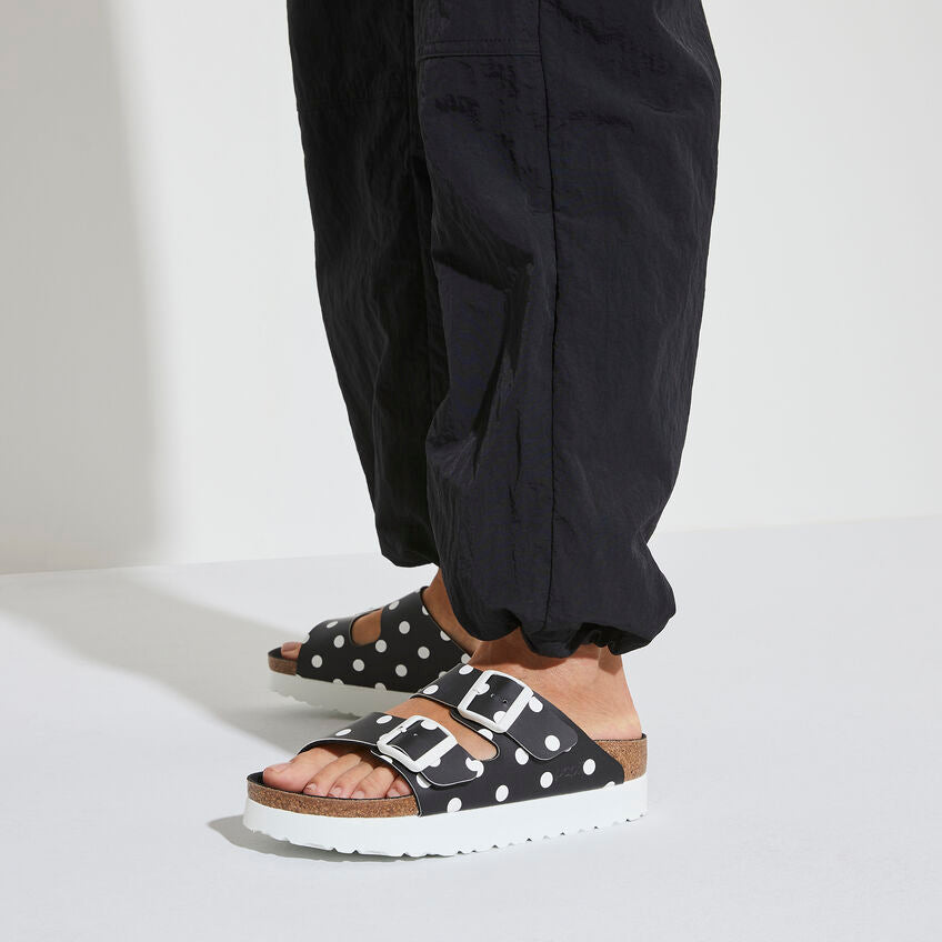 Arizona Platform : Black & White Dots